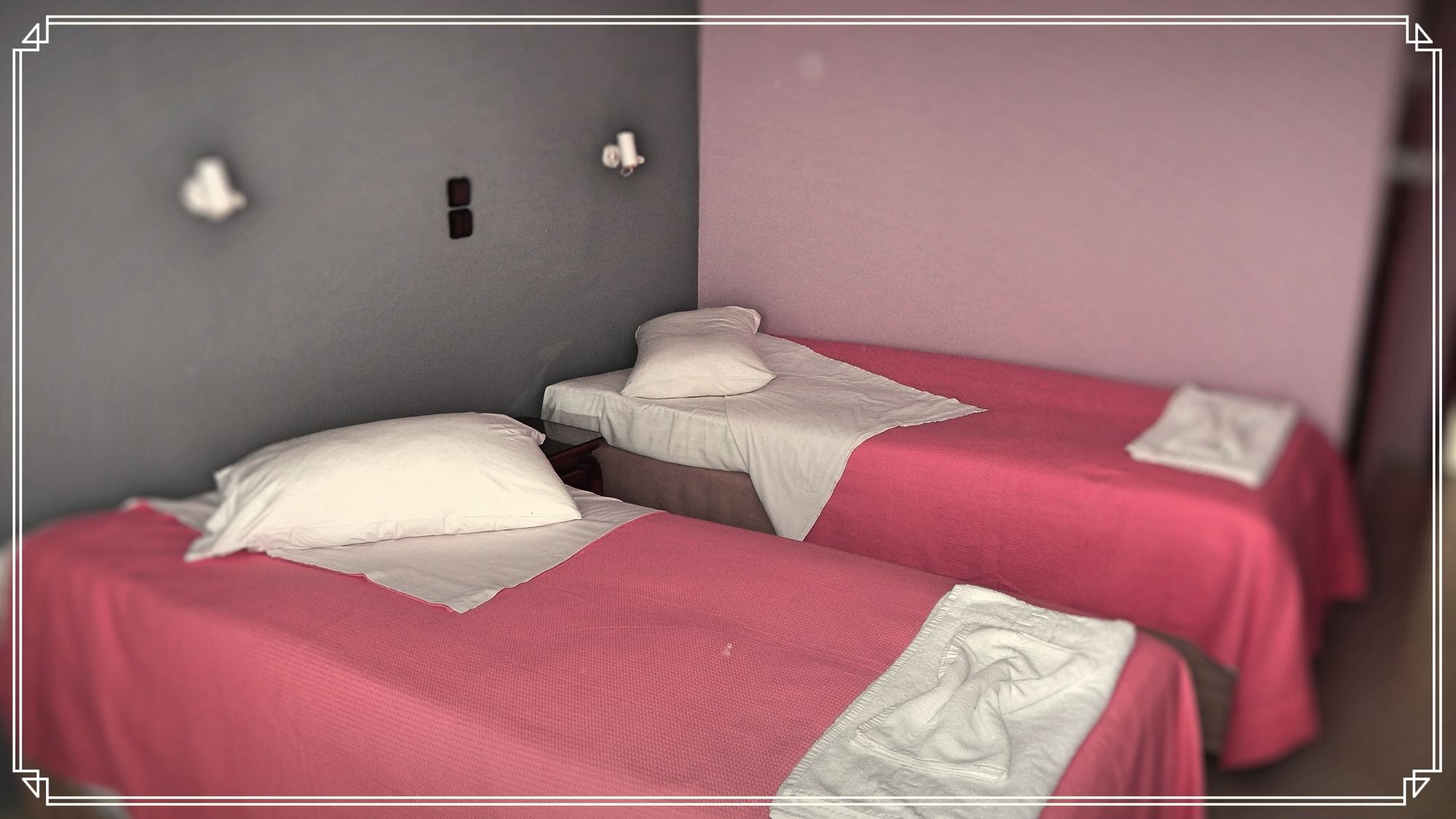 Petania & Aparthotel 3*