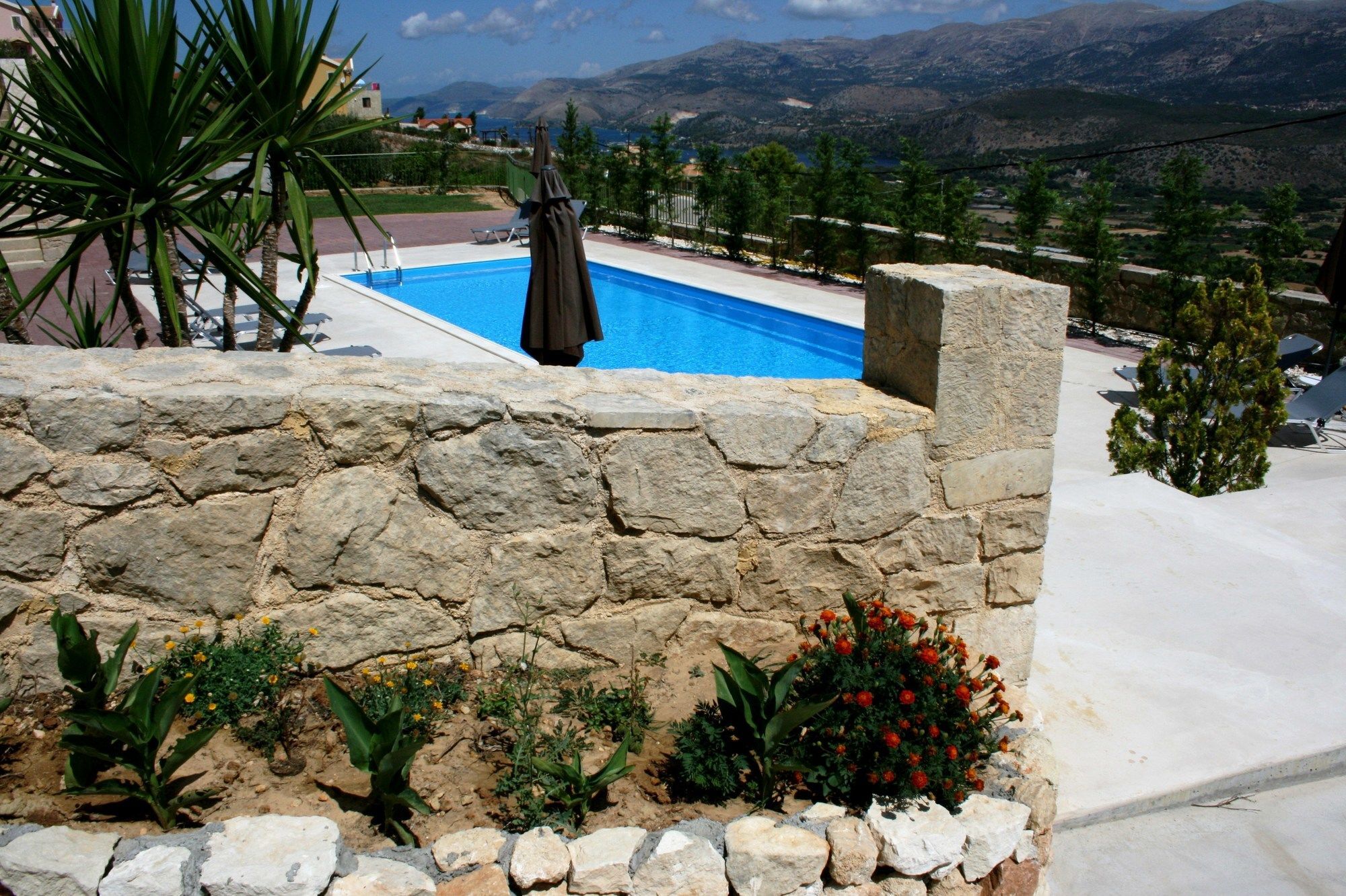Lagoon View - Adults Only Apartment *