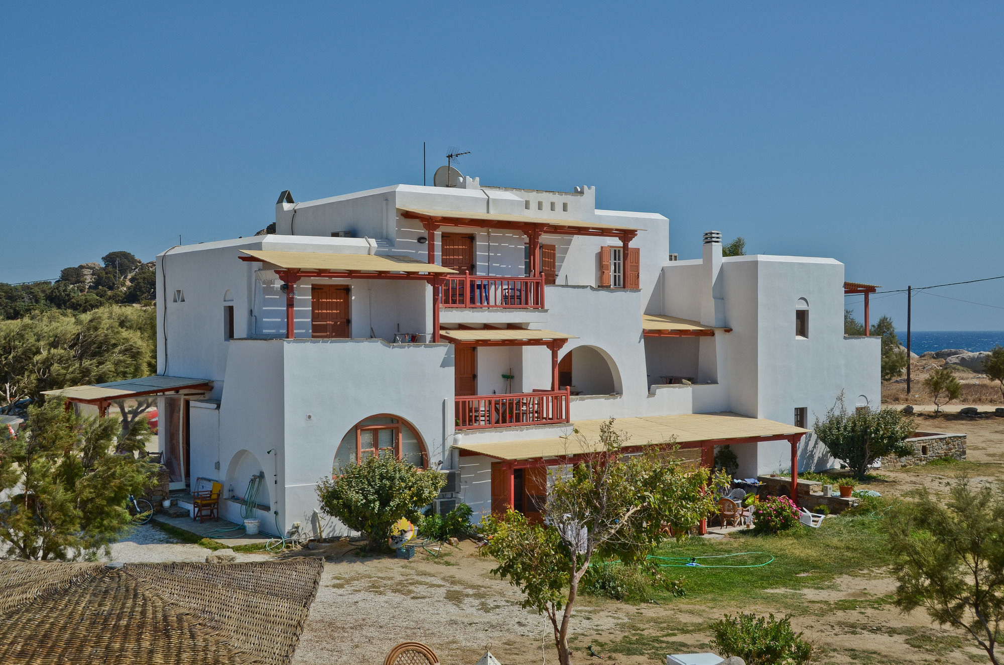 Ydreos Studios & Apartment *