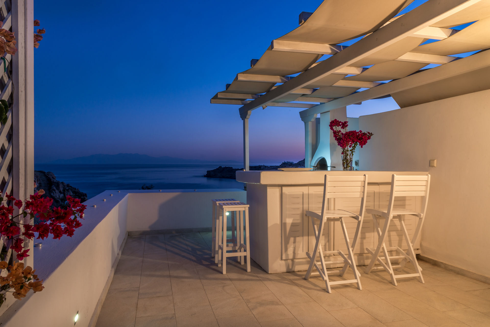 Super Rockies * Super Paradise Beach (Mykonos)