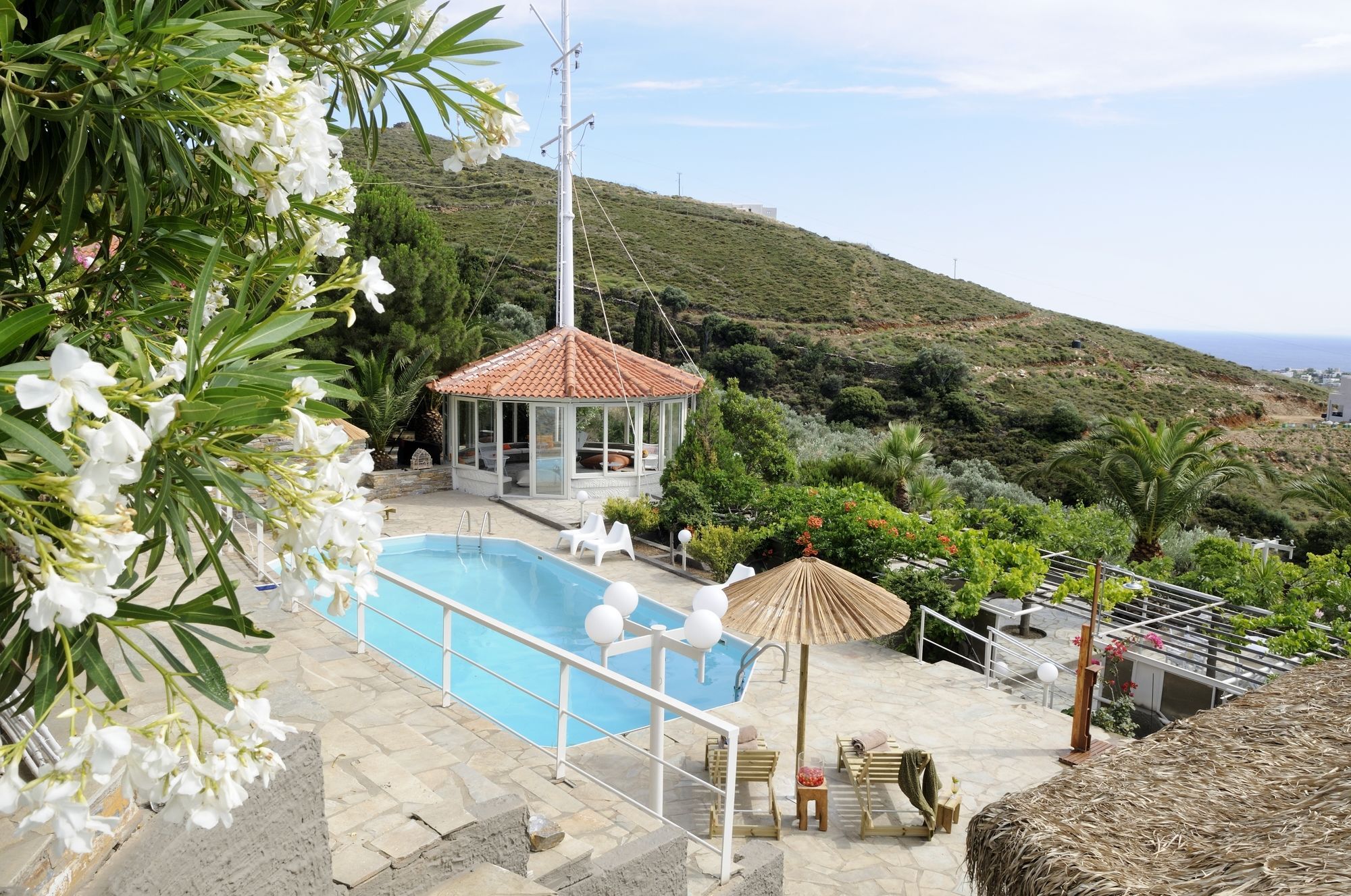 Kymothoi & Pool Bar Guest house Gavrio