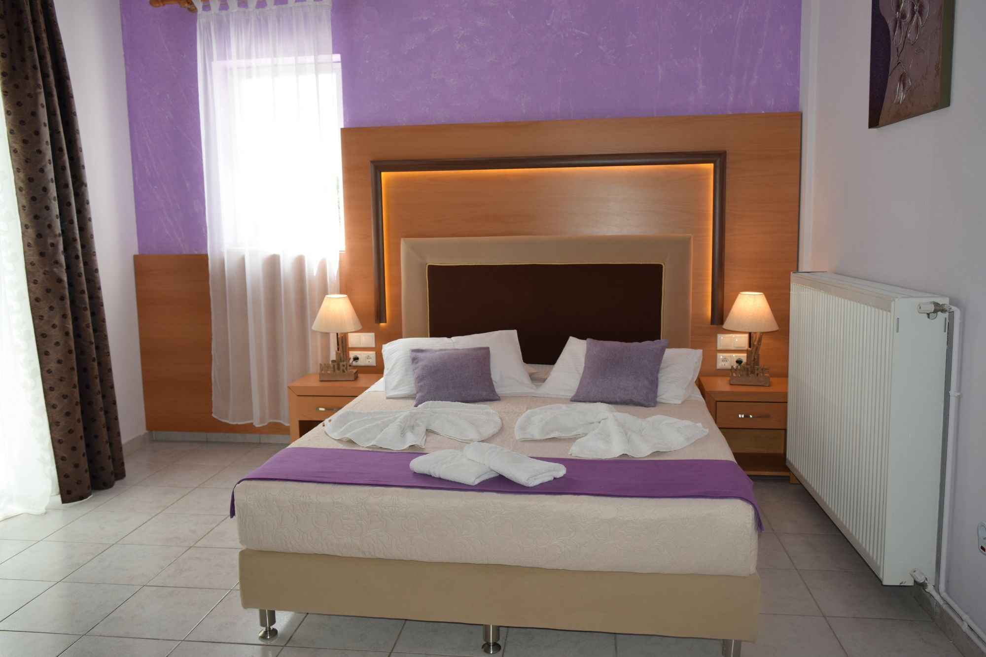 Shine Apartment