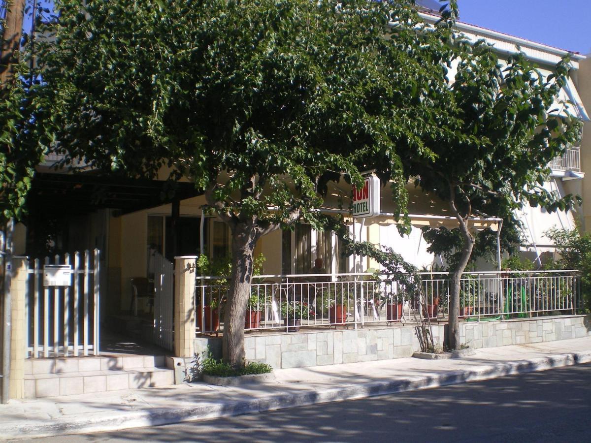 Hotel Ion Kamena Vourla