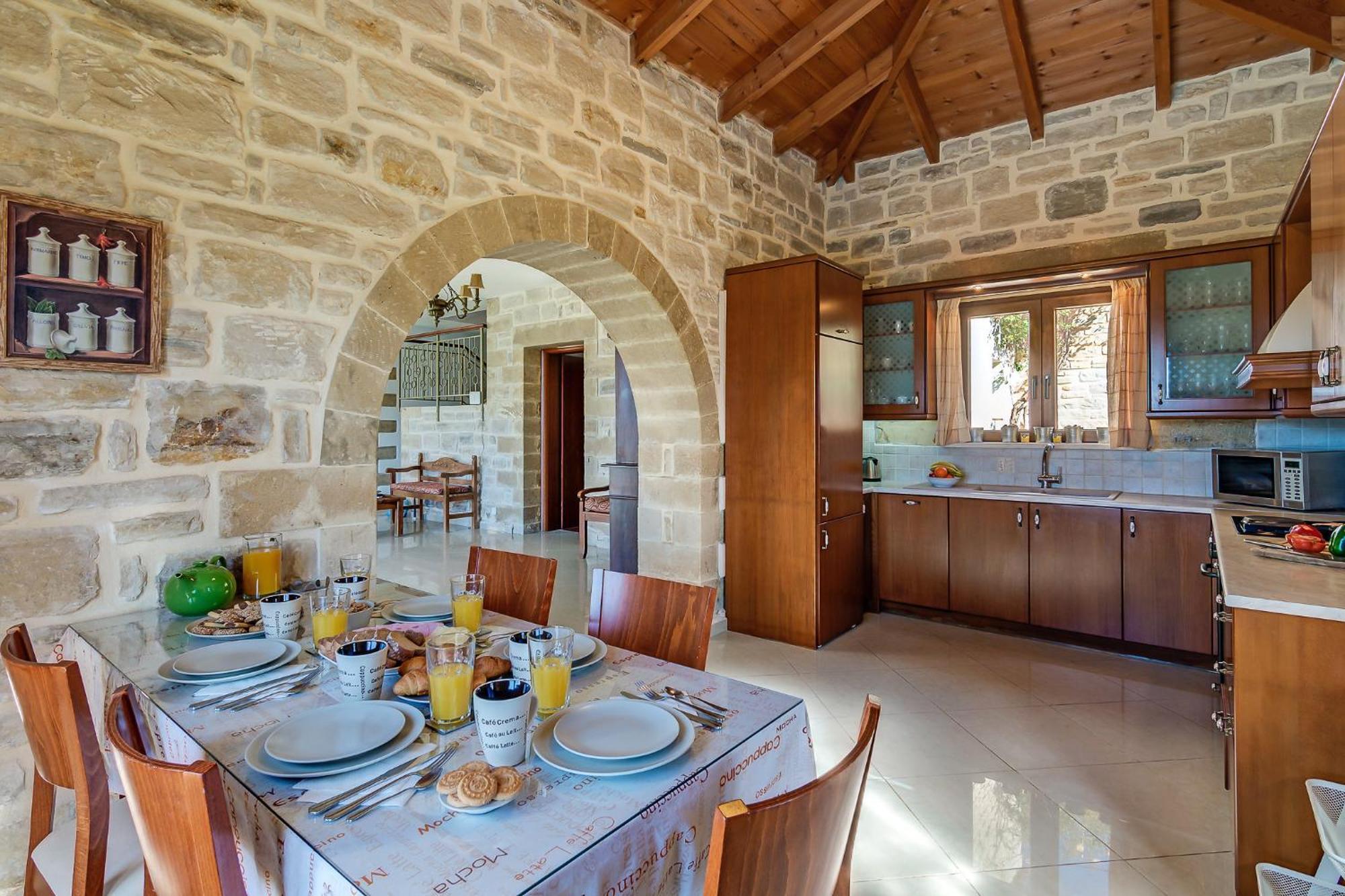 Hectoras In By Apokoronas-villas Villa *