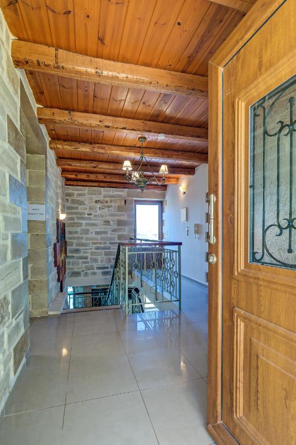 Hectoras In By Apokoronas-villas Villa