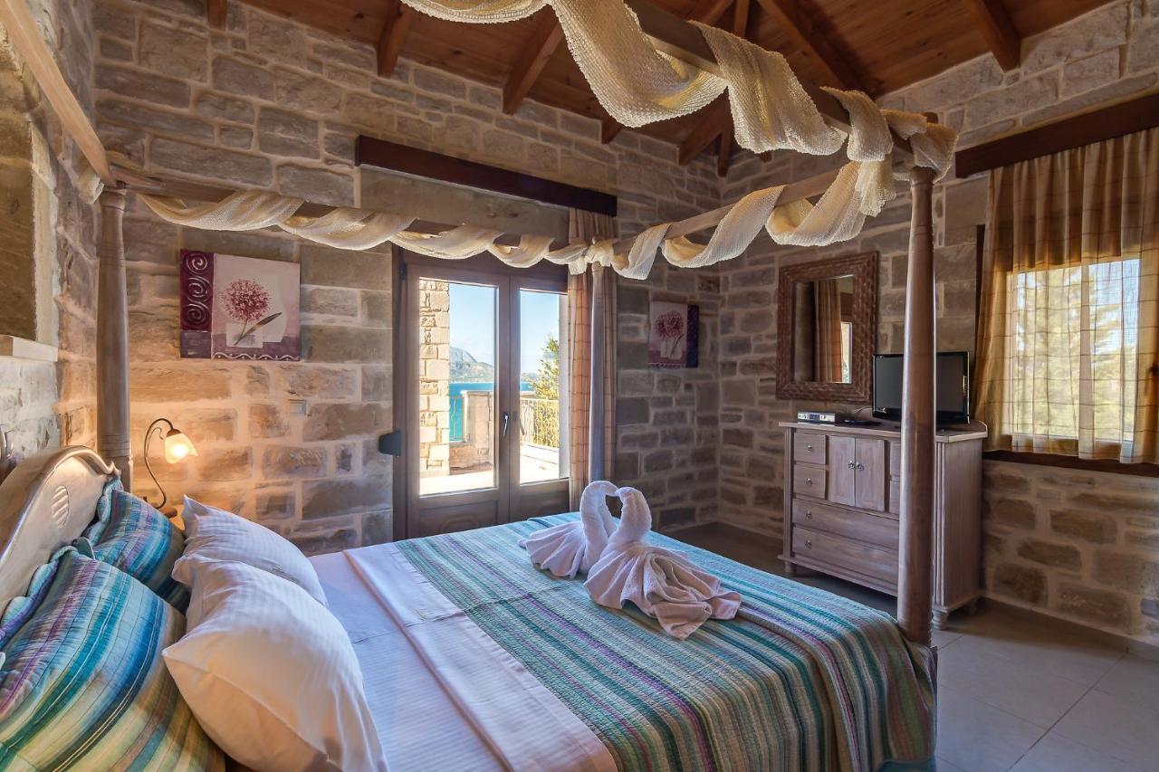 Hectoras In By Apokoronas-villas Villa