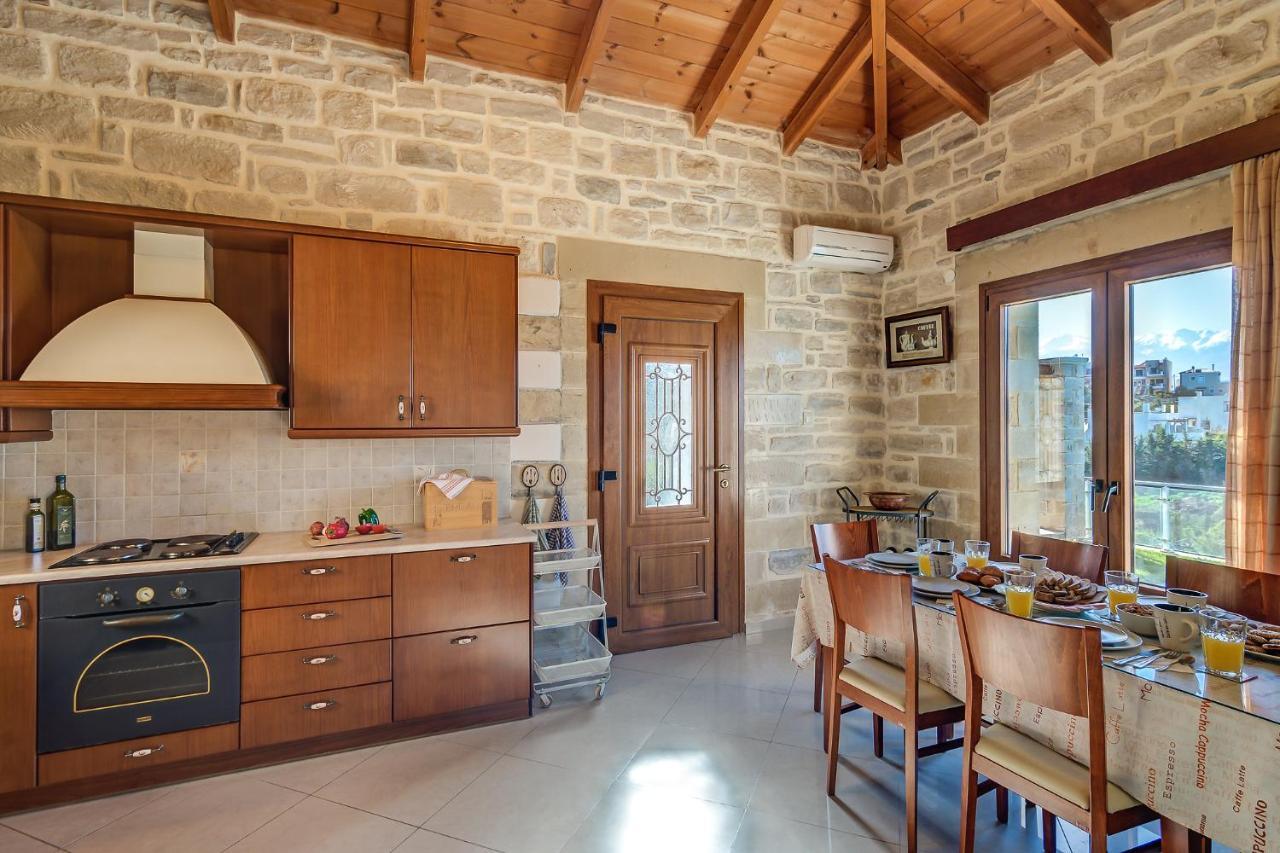 Villa Hectoras In By Apokoronas-villas
