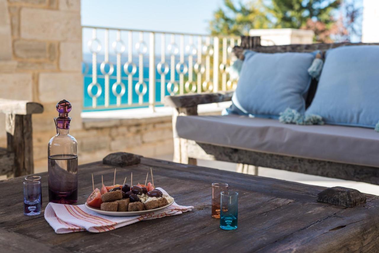 Hectoras In By Apokoronas-villas Villa