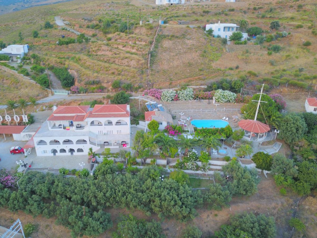 Guest house Kymothoi & Pool Bar