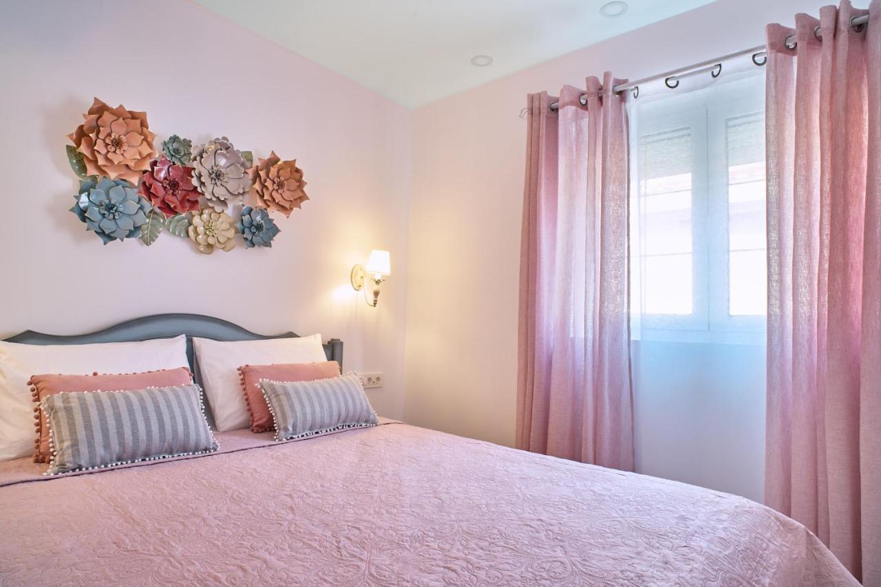Corali House *