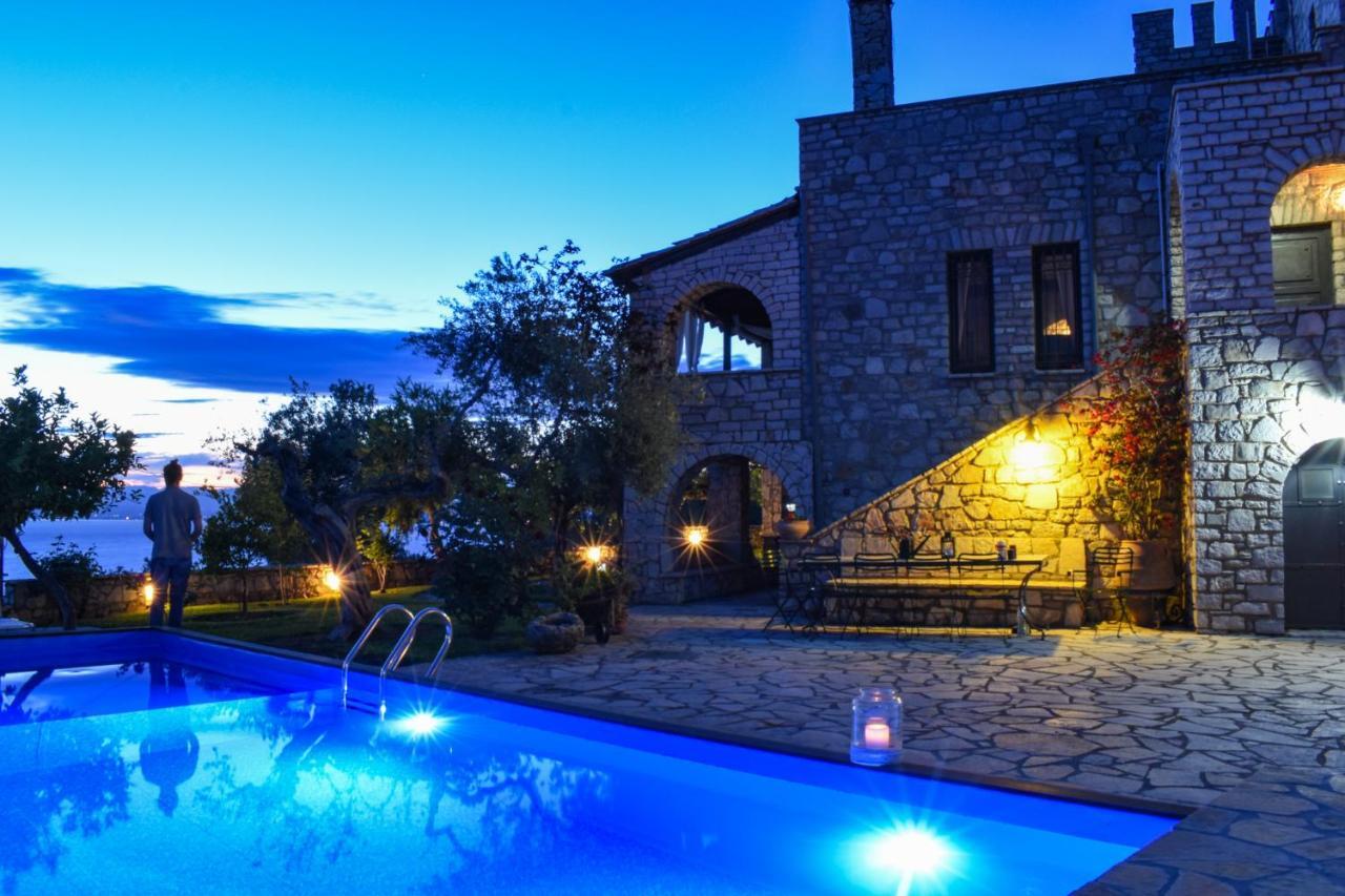 Majestic Chateau - Spectacular Seascapes & Pool * Kalamata