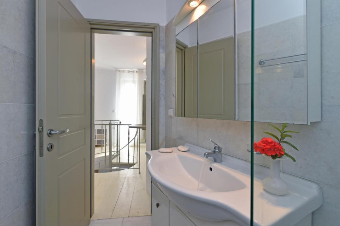 Apartment Tonia Paros *