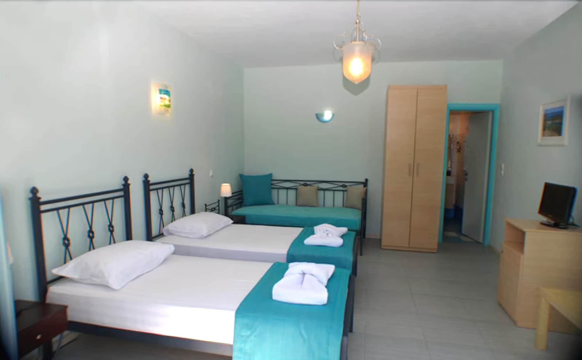 Aparthotel Kampos 3*
