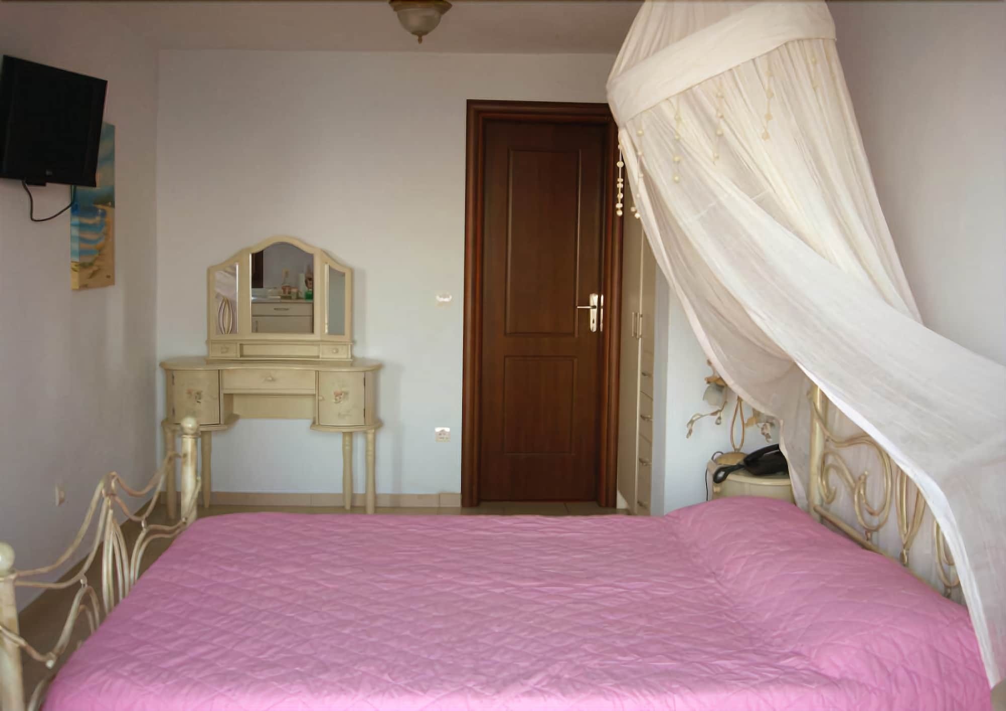 Apartment Loukia Artemonas