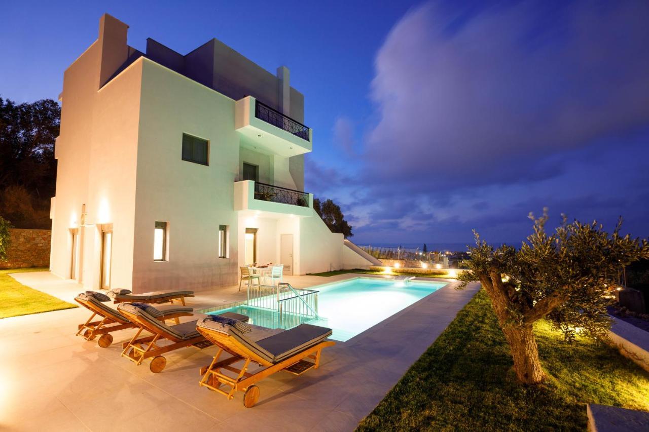 Tilio - New With Private Pool 1400m From The Apartment *