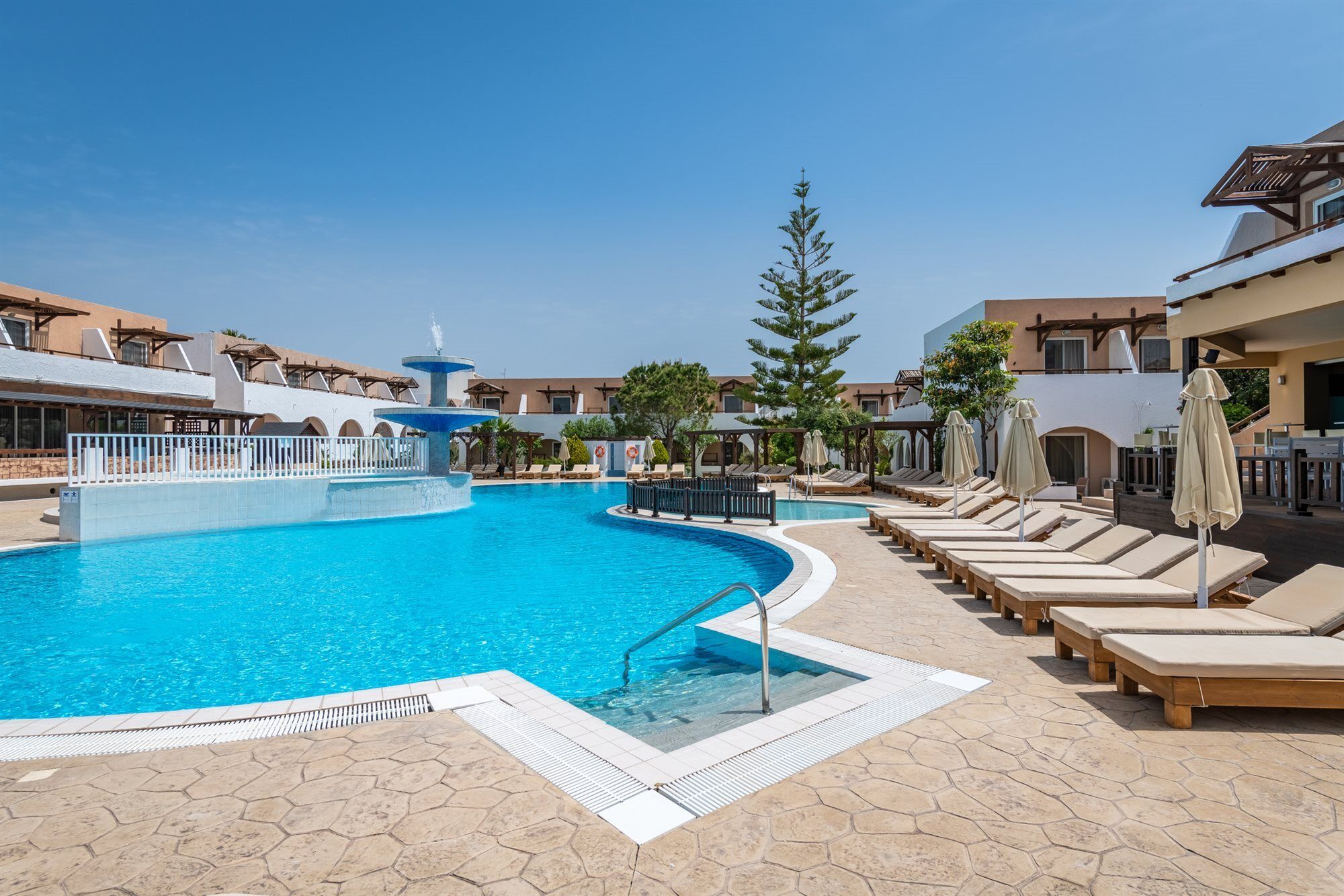 Hotel Gaia Village 3*