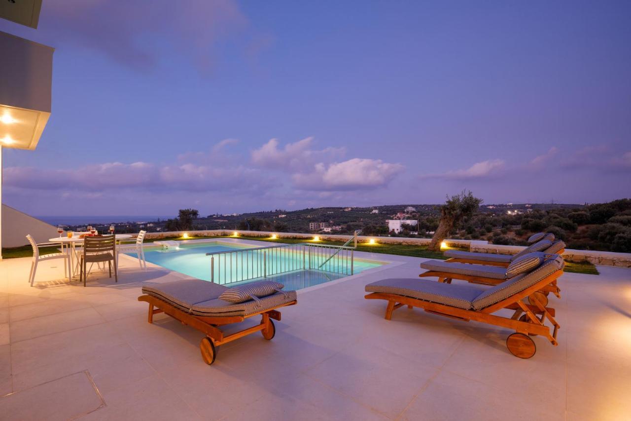 Apartment Tilio - New With Private Pool 1400m From The *