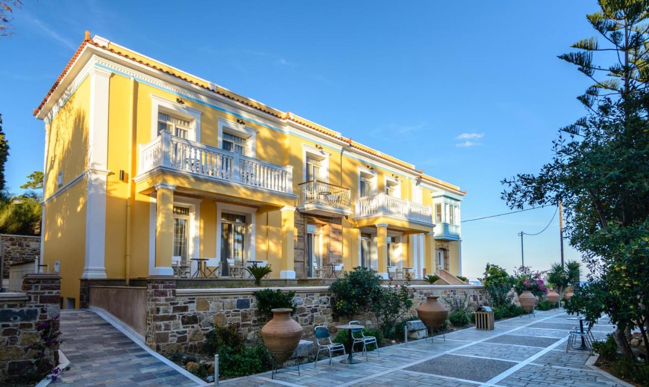 Grecian Castle Chios Hotel 4*