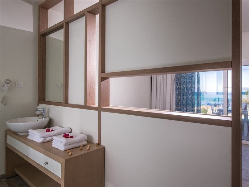 Enorme Armonia Beach (Adults Only) Hotel