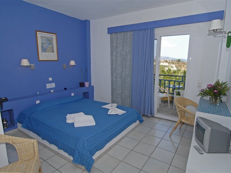 Trypiti Hotel