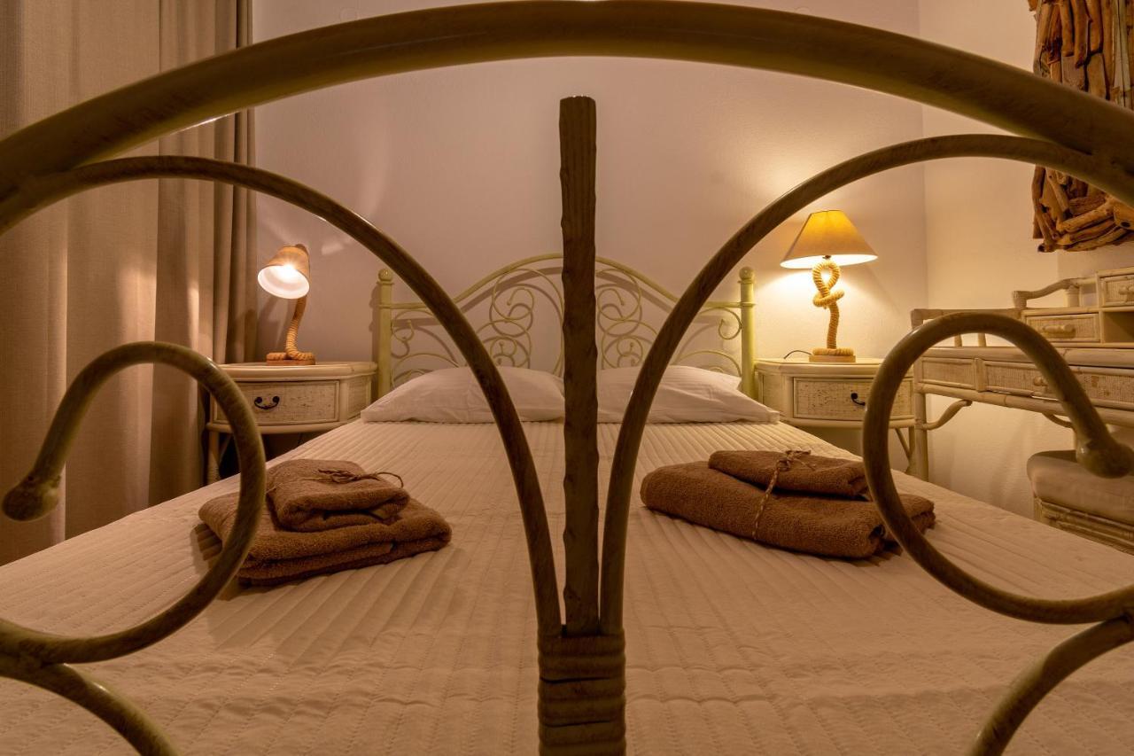 Gelos House Aparthotel 2*