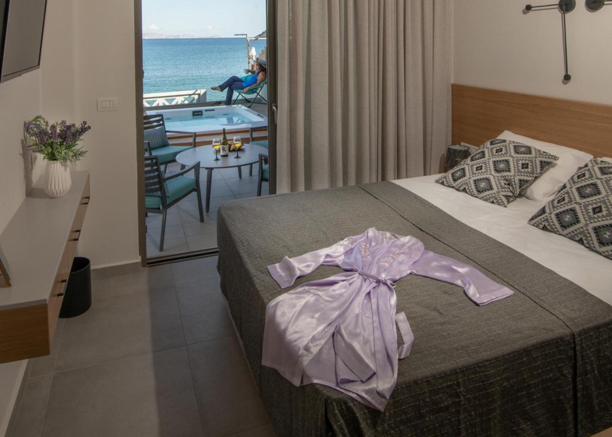 Villa Lenico Seafront *
