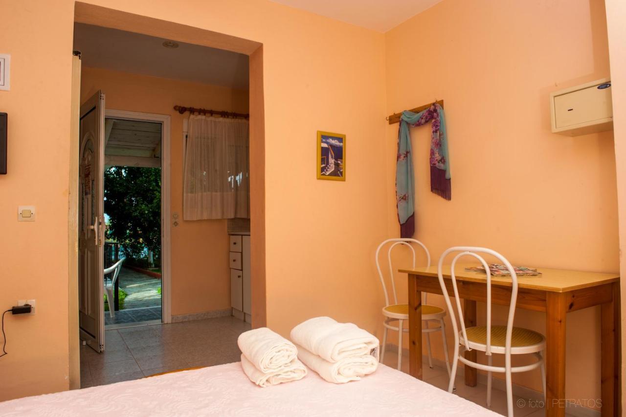 Aparthotel Paradise Svoronata