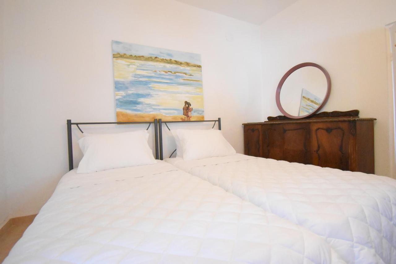 Barlee Front House, * Metamorfosi (Sithonia)