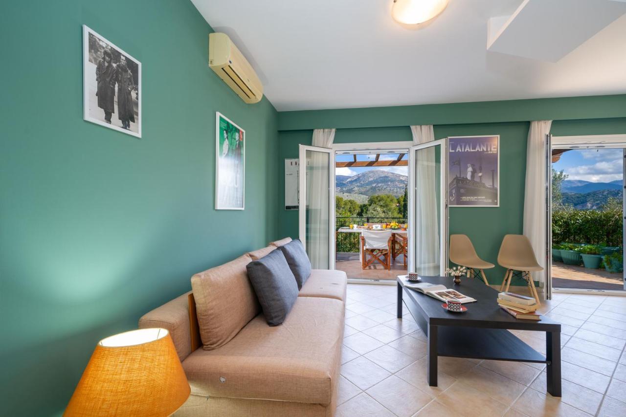 Holiday home Cinema Themed House In *
