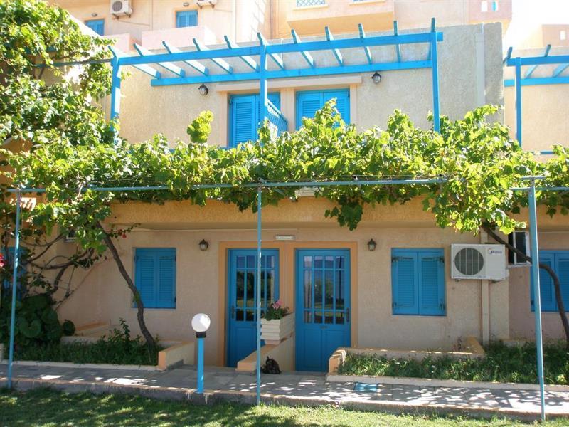 Aparthotel Artemis Makry Gialos (Crete)