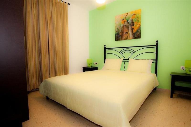 Hotel Aroma 2*