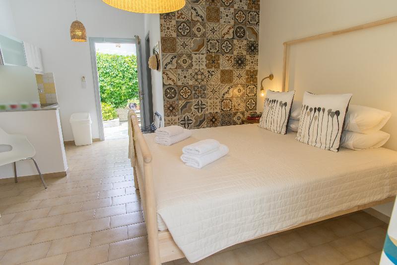 Cyclades Hotel