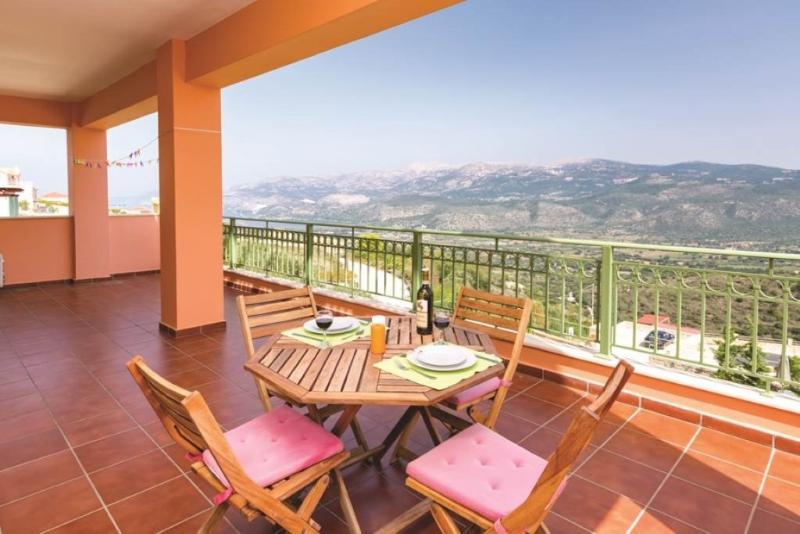 Lagoon View - Adults Only Apartment *