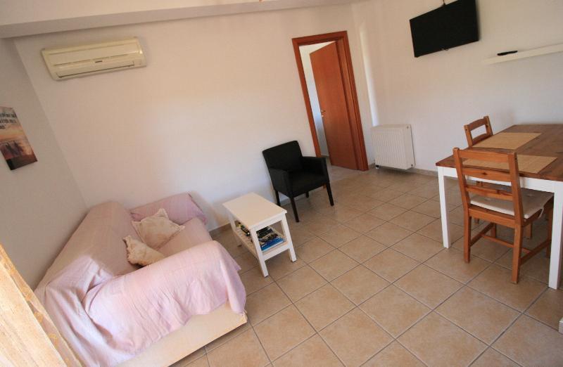 Lagoon View - Adults Only Apartment