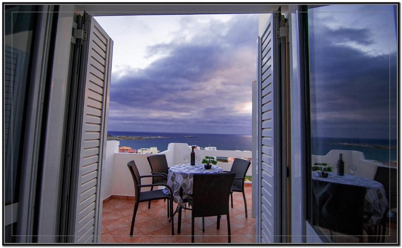 Panoramio Apartment