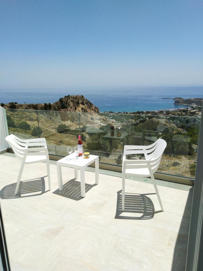 Bouganville Stegna Bed & Breakfast *