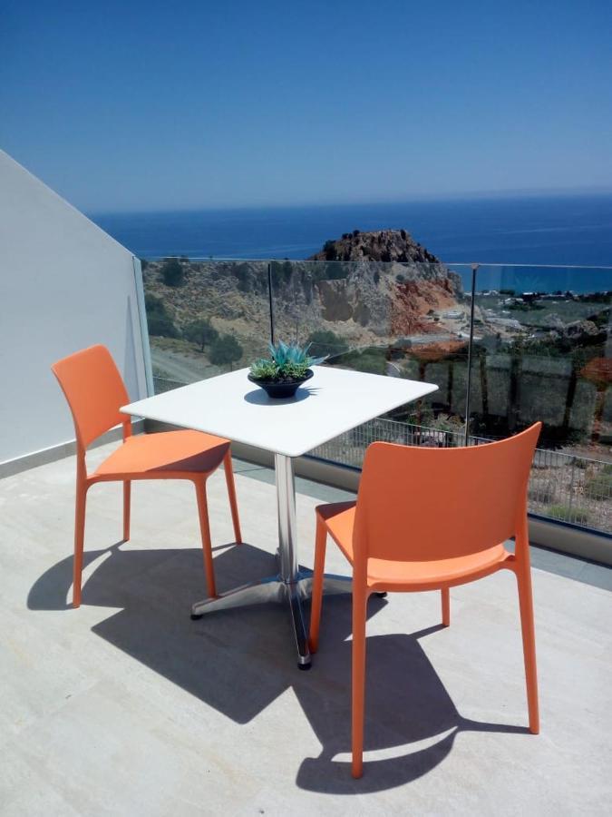 Bouganville Stegna Bed & Breakfast