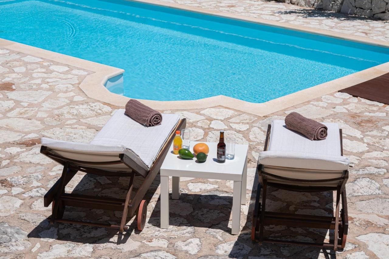 Kandia Villa *
