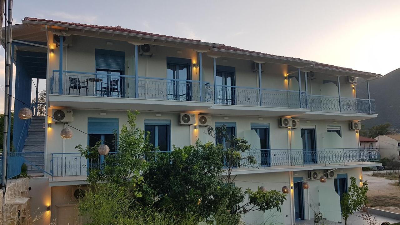 Bed & Breakfast Akrotiri 2*