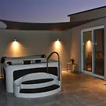 Christina Hotel