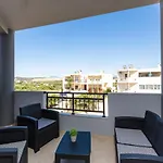 Helena\'S Aparthotel , Scaleta