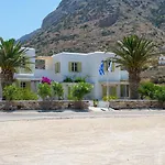 Morpheas Pension Rooms & Apartments