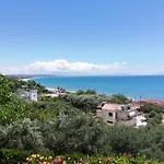 Spiros Rooms