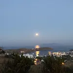 Spitaki Serifos Studio