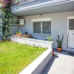 Ammos Studios & Apartments