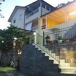 Nestor Apartments