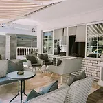 Hotel Kostas