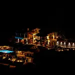 Αlissachne Suites