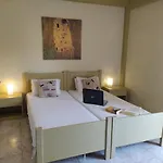 Aristi Studio Apartments