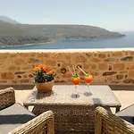 Akrolithi Boutique Hotel & Suites